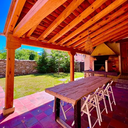Holiday home Casona De Saltus, Espectacular Casona En Sotosalbos,15min De Segovia