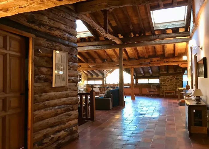 Casa de Férias Casona De Saltus, Espectacular Casona En Sotosalbos,10min De Segovia