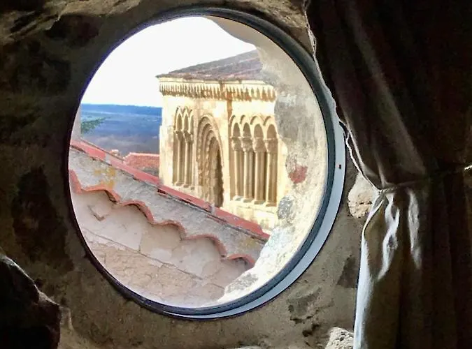 Semesterbostad Casona De Saltus, Espectacular Casona En Sotosalbos,10min De Segovia